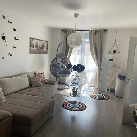 Gyoengy Apartman Sopron Exterior photo
